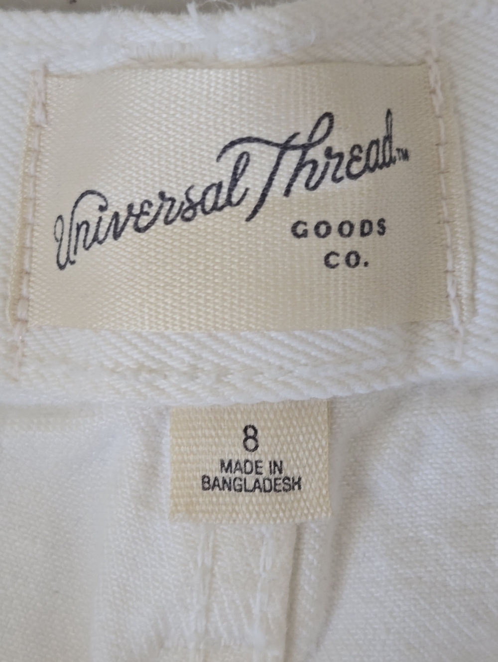 NWT Universal Thread Cream High Rise Long Shorts Size 8 - Picture 2 of 9